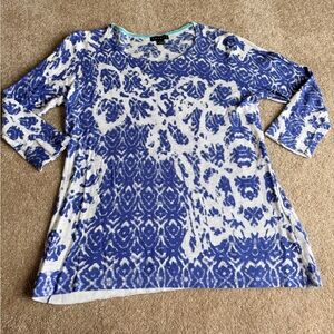 Tribal Blue & White Patterned Top – Size Large